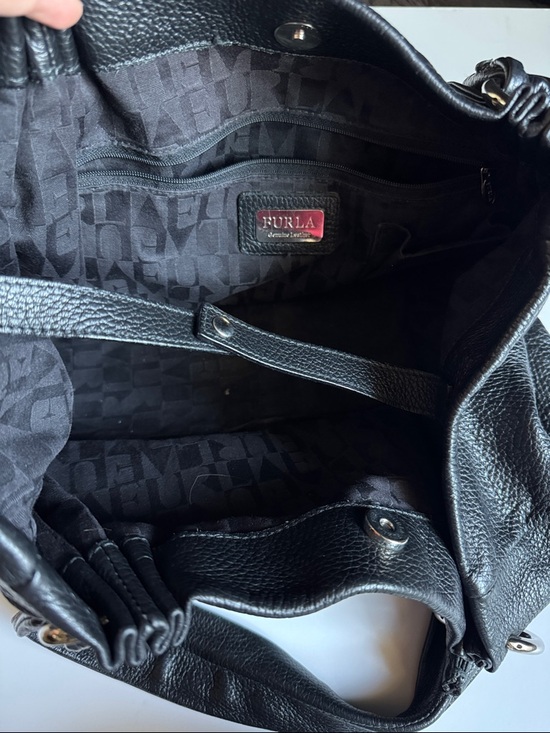 Furla Black Leather Gathered Shoulder Bag with Silver Rings - Picture 2 of 7